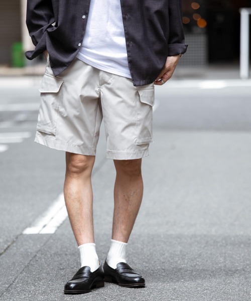ITEMS URBANRESEARCH（アイテムズ アーバンリサーチ）の「ポリストレッチカーゴショートパンツ（その他パンツ・メンズ・ブラック/カーキ/ベージュ・MEDIUM/LARGE）」の10枚目の写真