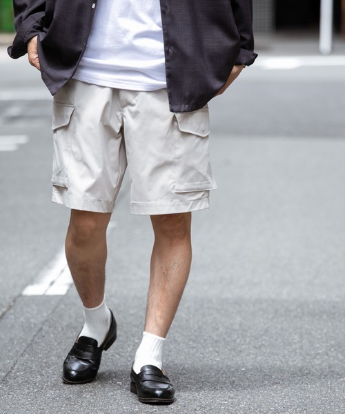 ITEMS URBANRESEARCH（アイテムズ アーバンリサーチ）の「ポリストレッチカーゴショートパンツ（その他パンツ・メンズ・ブラック/カーキ/ベージュ・MEDIUM/LARGE）」の11枚目の写真