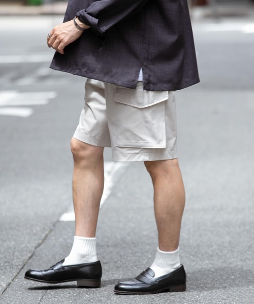 ITEMS URBANRESEARCH（アイテムズ アーバンリサーチ）の「ポリストレッチカーゴショートパンツ（その他パンツ・メンズ・ブラック/カーキ/ベージュ・MEDIUM/LARGE）」の12枚目の写真