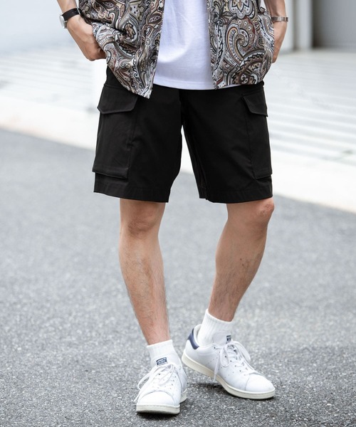 ITEMS URBANRESEARCH（アイテムズ アーバンリサーチ）の「ポリストレッチカーゴショートパンツ（その他パンツ・メンズ・ブラック/カーキ/ベージュ・MEDIUM/LARGE）」の15枚目の写真