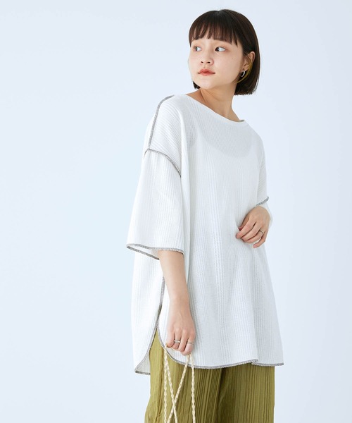 mikke（ミッケ）の「2WAYオーバサイズ 配色ステッチ ワッフルカットソー（Tシャツ/カットソー・レディース・ブラック/オフホワイト/イエロー/ブルー・FREE）」の5枚目の写真