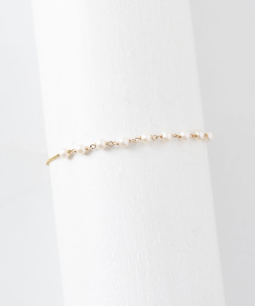 JUICY ROCK（ジューシーロック）の「K14gold-filled 淡水パールブレスレット2（ブレスレット・レディース・ゴールド・ONE SIZE）」の4枚目の写真