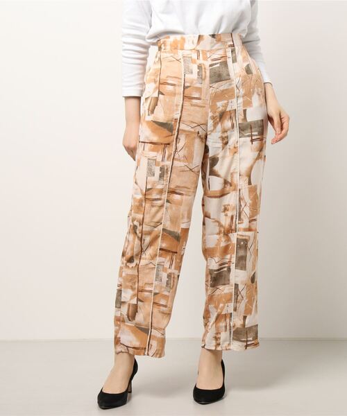 MATCH&more（マッチアンドモア）の「アート柄ストレートパンツ（その他パンツ・レディース・オレンジ/グレー/パープル・FREE）」の3枚目の写真