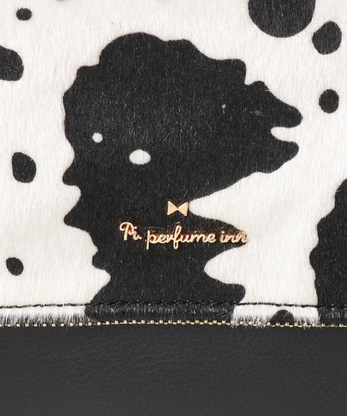 Pi（ピーアイ）の「クラッチにもなるレザー調合皮フラップショルダー　新柄登場（ショルダーバッグ・レディース・ホワイト/ブラウン系その他/ブルー/アイボリー・フリー）」の11枚目の写真