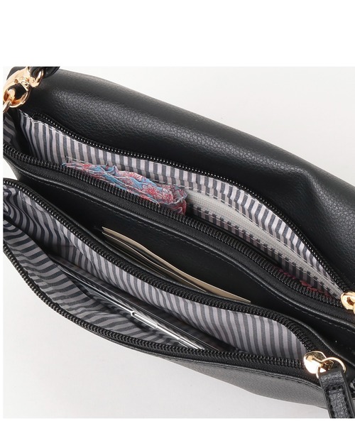 Pi（ピーアイ）の「クラッチにもなるレザー調合皮フラップショルダー　新柄登場（ショルダーバッグ・レディース・ホワイト/ブラウン系その他/ブルー/アイボリー・フリー）」の7枚目の写真