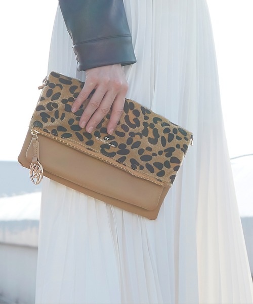 Pi（ピーアイ）の「クラッチにもなるレザー調合皮フラップショルダー　新柄登場（ショルダーバッグ・レディース・ホワイト/ブラウン系その他/ブルー/アイボリー・フリー）」の13枚目の写真