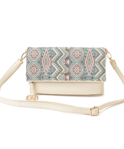 Pi（ピーアイ）の「クラッチにもなるレザー調合皮フラップショルダー　新柄登場（ショルダーバッグ・レディース・ホワイト/ブラウン系その他/ブルー/アイボリー・フリー）」の22枚目の写真