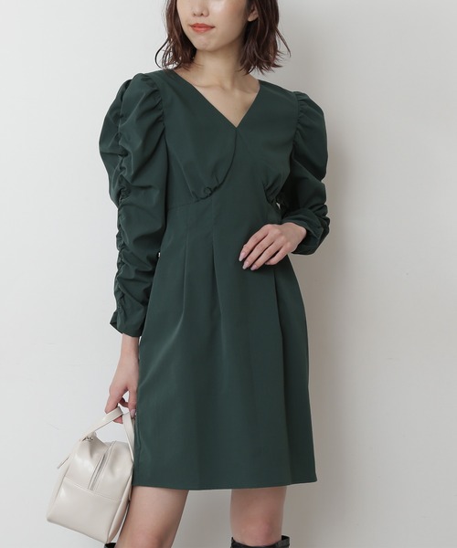 FREE'S MART（フリーズマート）の「【インフルエンサー森下愛里沙さんレコメンド】◆袖シャーリングミニワンピース（ワンピース・レディース・ブラック/グリーン・FREE）」の2枚目の写真