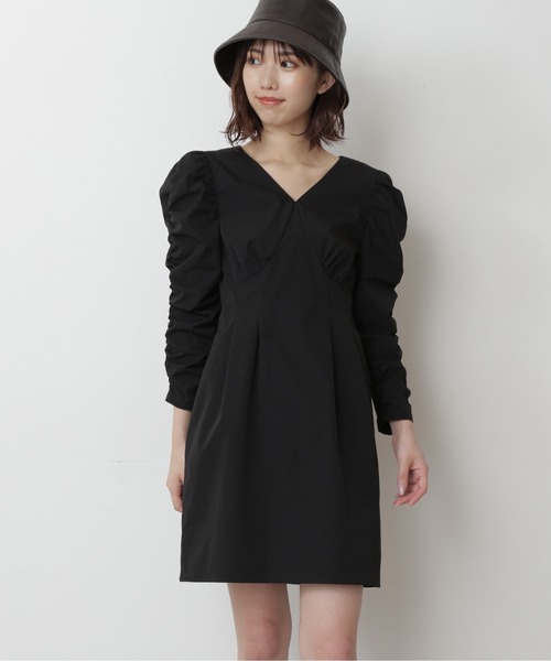 FREE'S MART（フリーズマート）の「【インフルエンサー森下愛里沙さんレコメンド】◆袖シャーリングミニワンピース（ワンピース・レディース・ブラック/グリーン・FREE）」の6枚目の写真