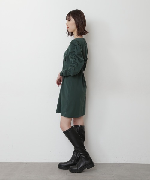 FREE'S MART（フリーズマート）の「【インフルエンサー森下愛里沙さんレコメンド】◆袖シャーリングミニワンピース（ワンピース・レディース・ブラック/グリーン・FREE）」の4枚目の写真