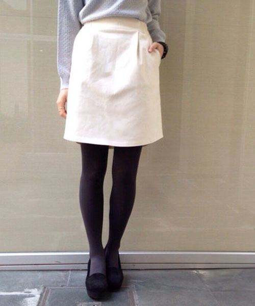 Kastane（カスタネ）の「【Kastane】台形タックミニスカート（スカート・レディース・グレー/ホワイト/ボルドー/ダークブルー・FREE）」の2枚目の写真