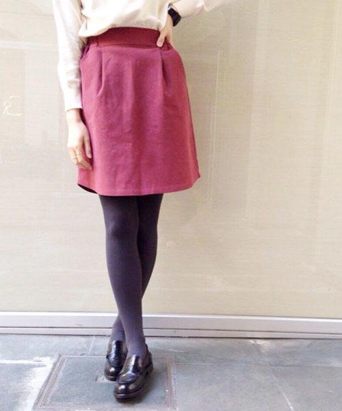 Kastane（カスタネ）の「【Kastane】台形タックミニスカート（スカート・レディース・グレー/ホワイト/ボルドー/ダークブルー・FREE）」の4枚目の写真