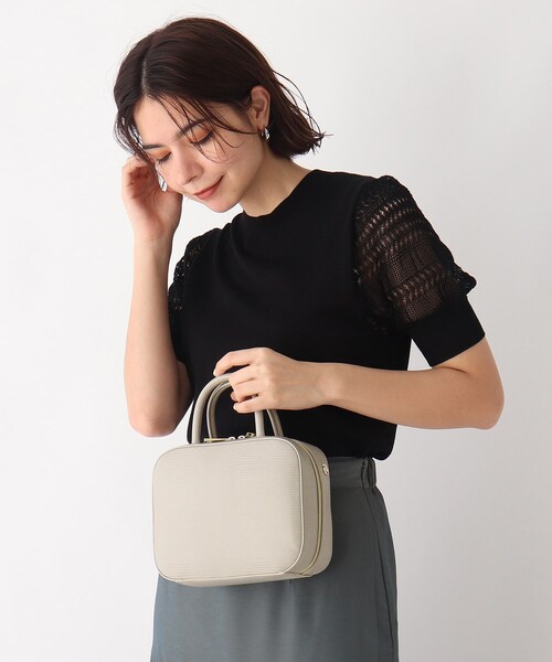 AG by aquagirl(エージーバイアクアガール)の「◆リザード型押しボックスショルダー(ショルダーバッグ・レディース・グレー/ベージュ/オフホワイト・00)」の6枚目の写真