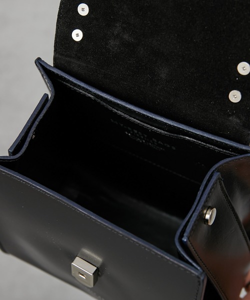 ear PAPILLONNER（イアパピヨネ）の「【MY BEST BAGS(マイベストバッグス）】 ミニボックスショルダーバッグ（ショルダーバッグ・レディース・キャメル/ブラック・FREE）」の10枚目の写真