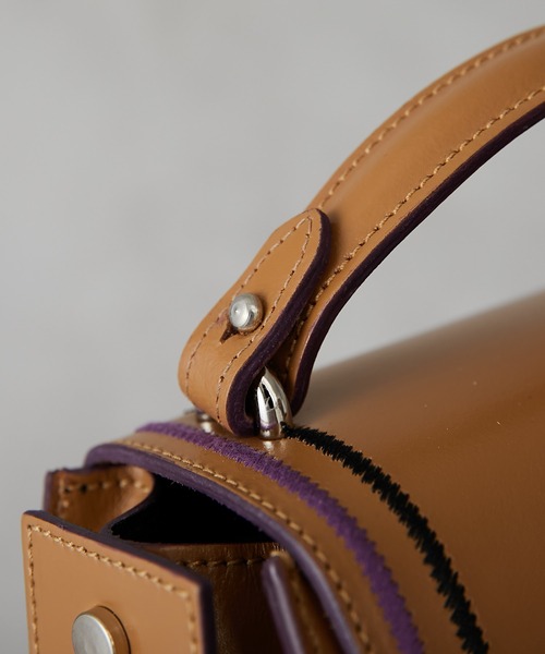 ear PAPILLONNER（イアパピヨネ）の「【MY BEST BAGS(マイベストバッグス）】 ミニボックスショルダーバッグ（ショルダーバッグ・レディース・キャメル/ブラック・FREE）」の8枚目の写真