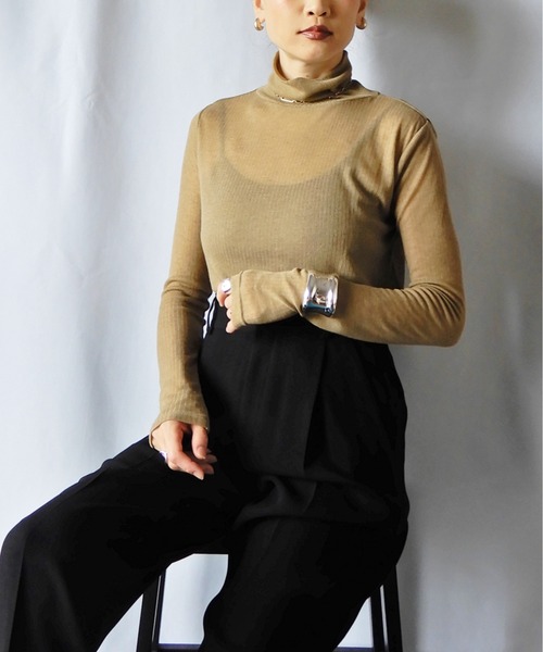 y/m by Yukie（イムバイユキエ）の「シアーリブカットトップス（Tシャツ/カットソー・レディース・ベージュ/カーキ/チャコールグレー・FREE）」の3枚目の写真