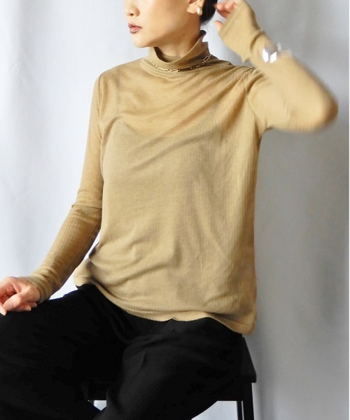 y/m by Yukie（イムバイユキエ）の「シアーリブカットトップス（Tシャツ/カットソー・レディース・ベージュ/カーキ/チャコールグレー・FREE）」の7枚目の写真