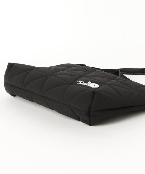 THE NORTH FACE（ザノースフェイス）の「THE NORTH FACE/ノースフェイス ジオフェイスポーチ NM82033（PC・タブレットケース・メンズ・ブラウン/ブラック・FREE）」の3枚目の写真