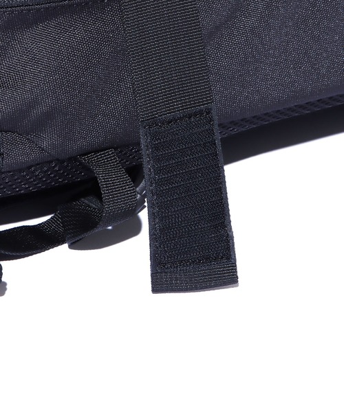 NIXON(ニクソン)の「NIXON/ニクソン Gamma Backpack バックパック リュック(バックパック/リュック・メンズ・ブラック/チャコールグレー・FREE)」の5枚目の写真