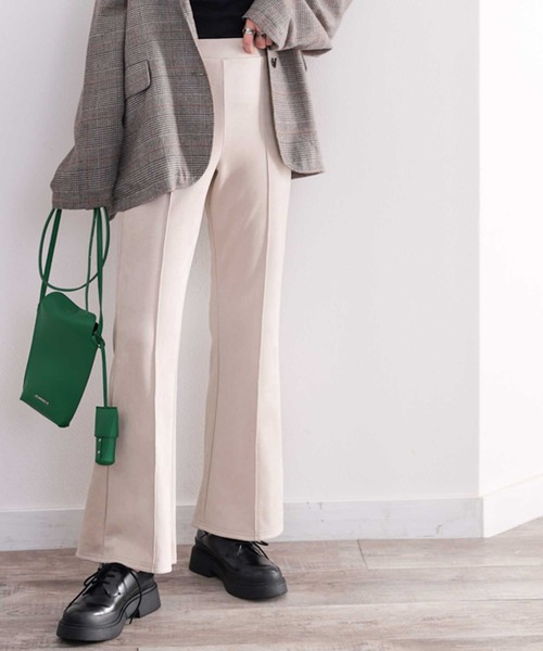 classicalelf(クラシカルエルフ)の「美脚魅せ。バックスリットセミフレアパンツ。(その他パンツ・レディース・ベージュ/アイボリー/グレイッシュベージュ・SMALL/MEDIUM/LARGE/X-LARGE)」の9枚目の写真