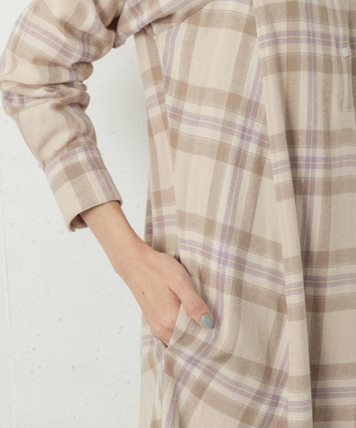URBAN RESEARCH Sonny Label（アーバンリサーチサニーレーベル）の「パウダータッチ起毛ネルシャツワンピース（ワンピース・レディース・ベージュ/ブラウン系その他/チャコールグレー・FREE）」の4枚目の写真