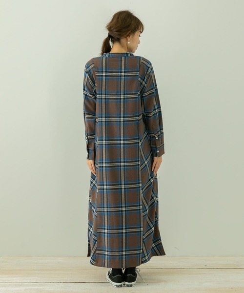 URBAN RESEARCH Sonny Label（アーバンリサーチサニーレーベル）の「パウダータッチ起毛ネルシャツワンピース（ワンピース・レディース・ベージュ/ブラウン系その他/チャコールグレー・FREE）」の19枚目の写真