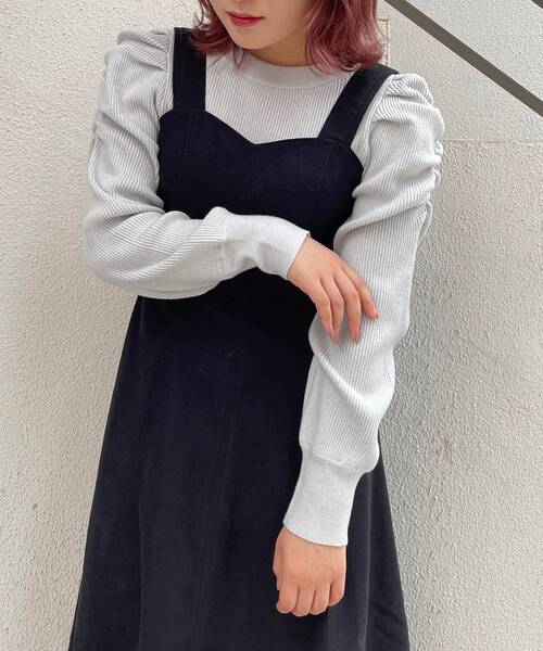 MAJESTIC LEGON（マジェスティックレゴン）の「ボリュームショルダーニット（ニット/セーター・レディース・ブラック/ベージュ/ブラウン/グレー/アイボリー・SMALL/MEDIUM）」の3枚目の写真