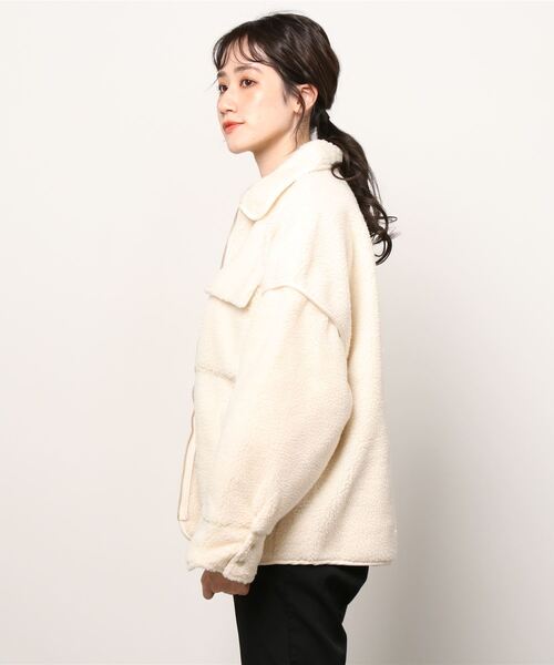 adidas（アディダス）の「シェルパ ジャケット [SHERPA JACKET