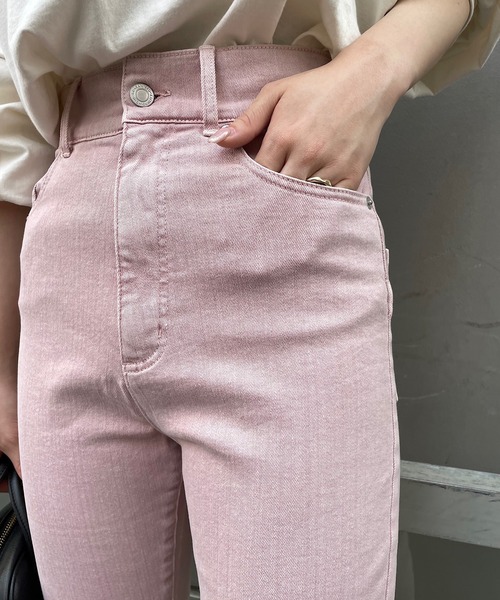 Chico（チコ）の「ダメージ加工デニムパンツ（デニムパンツ・レディース・ブルー・SMALL）」の11枚目の写真