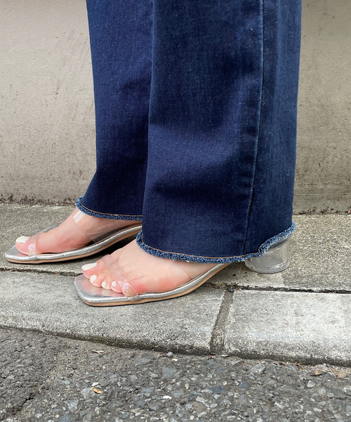 Chico（チコ）の「ダメージ加工デニムパンツ（デニムパンツ・レディース・ブルー・SMALL）」の4枚目の写真