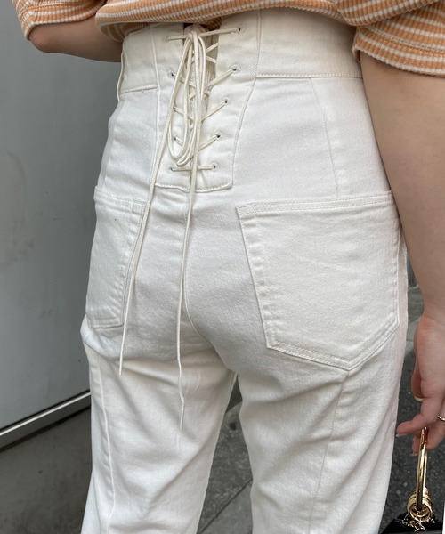 Chico（チコ）の「ダメージ加工デニムパンツ（デニムパンツ・レディース・ブルー・SMALL）」の5枚目の写真