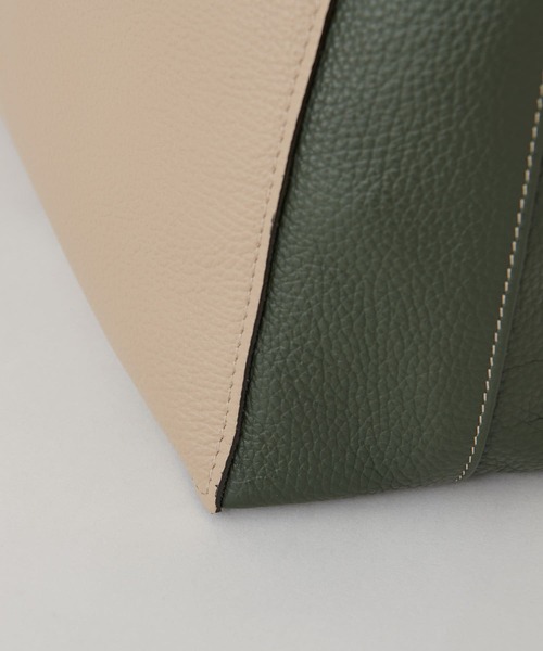 BEARDSLEY（ビアズリー）の「《GIANNI NATARO CAROL J》レザーバッグ（ショルダーバッグ・レディース・ベージュ/カーキ・FREE）」の4枚目の写真