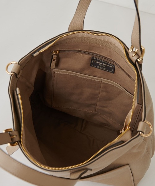 BEARDSLEY（ビアズリー）の「《GIANNI NATARO CAROL J》レザーバッグ（ショルダーバッグ・レディース・ベージュ/カーキ・FREE）」の8枚目の写真