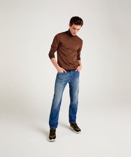 SISLEY(シスレー)の「タートルネックニット・セーター(ニット/セーター・メンズ・ブラウン・SMALL/MEDIUM/LARGE)」の7枚目の写真