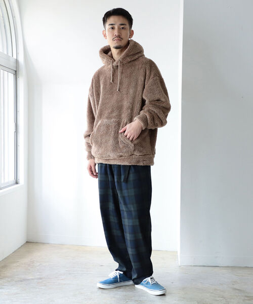 BEAMS(ビームス)の「BEAMS / ウェビング バギー テーパード チェック パンツ(その他パンツ・メンズ・ネイビー/ブラウン・SMALL/MEDIUM/LARGE/X-LARGE)」の5枚目の写真