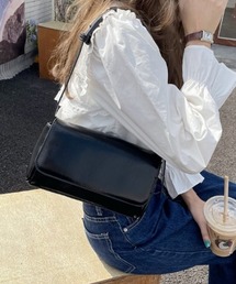 シンプルミニマルショルダー