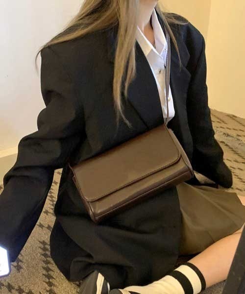 MANGROVE（マングローブ）の「シンプルミニマルショルダー（ショルダーバッグ・レディース・ホワイト/ブラック/ブラウン/イエロー・FREE）」の19枚目の写真