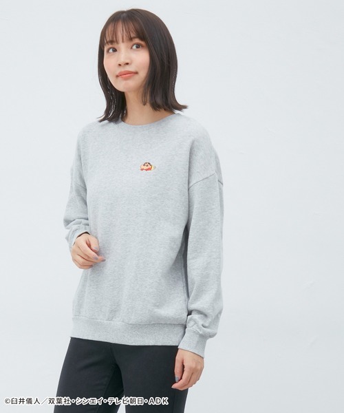 Honeys(ハニーズ)の「クレヨンしんちゃん/トレーナー(スウェット・レディース・グリーン系その他/杢グレー/ブルー系その他/ブラック/アイボリー・M/LL/L/SS/S)」の17枚目の写真