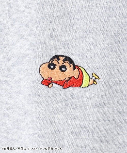 Honeys(ハニーズ)の「クレヨンしんちゃん/トレーナー(スウェット・レディース・グリーン系その他/杢グレー/ブルー系その他/ブラック/アイボリー・M/LL/L/SS/S)」の19枚目の写真