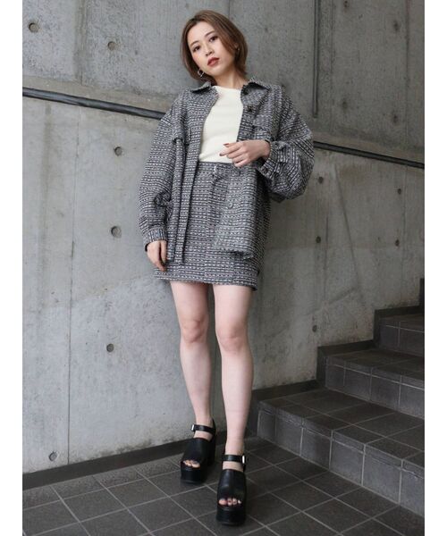 MURUA(ムルーア)の「ツイードシャツジャケット【セットアップ着用可能】(その他アウター・レディース・ブラック/ベージュ・FREE)」の4枚目の写真