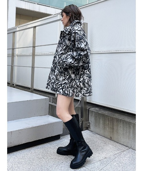 ENVYM(アンビー)の「ジャガードハーフCT(その他アウター・レディース・ホワイト/ブラック・FREE)」の3枚目の写真