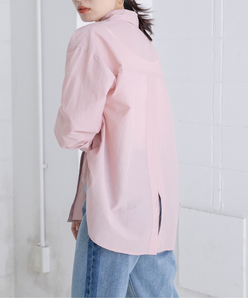 Eimee Law(エイミーロウ)の「ビッグポケット ペーパーローンSH(シャツ/ブラウス・レディース・ネイビー/オフホワイト/ライトピンク/ブルー・38)」の21枚目の写真
