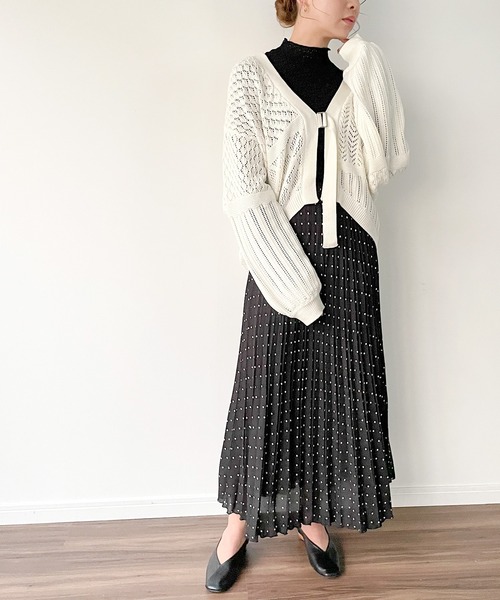 JUNOAH（ジュノア）の「ベルト付きパッチワークカーディガン（カーディガン/ボレロ・レディース・ホワイト/ブラック/ベージュ/グリーン系その他・FREE）」の17枚目の写真