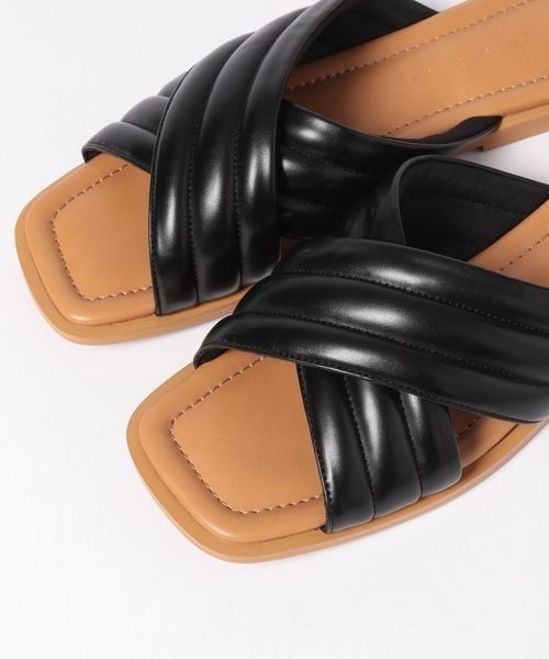 LOWRYS FARM（ローリーズファーム）の「プックリクロスサンダル 268481（サンダル・レディース・ブラック/ベージュ・MEDIUM/LARGE）」の9枚目の写真