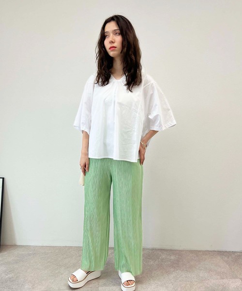 toucher du brise（トゥシェドブリーズ）の「【ウエストゴムで楽チン】プリーツパンツ（その他パンツ・レディース・ブラック/グリーン/パープル/オレンジ/ブルー/ピンク・M）」の11枚目の写真