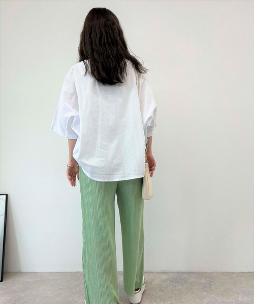 toucher du brise（トゥシェドブリーズ）の「【ウエストゴムで楽チン】プリーツパンツ（その他パンツ・レディース・ブラック/グリーン/パープル/オレンジ/ブルー/ピンク・M）」の13枚目の写真