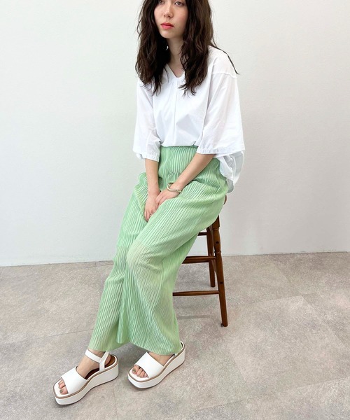 toucher du brise（トゥシェドブリーズ）の「【ウエストゴムで楽チン】プリーツパンツ（その他パンツ・レディース・ブラック/グリーン/パープル/オレンジ/ブルー/ピンク・M）」の14枚目の写真