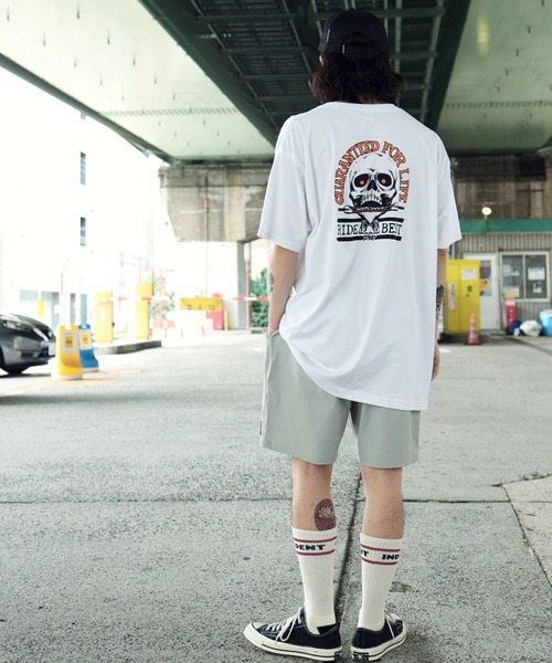 INDEPENDENT（インディペンデント）の「INDEPENDENT / インディペンデント RTB Reflect S/S Regular T-Shirt 半袖 クルーネック ロゴ Tシャツ（Tシャツ/カットソー・メンズ・ホワイト/ブラック・MEDIUM/LARGE/X-LARGE/XX-LARGE）」の10枚目の写真