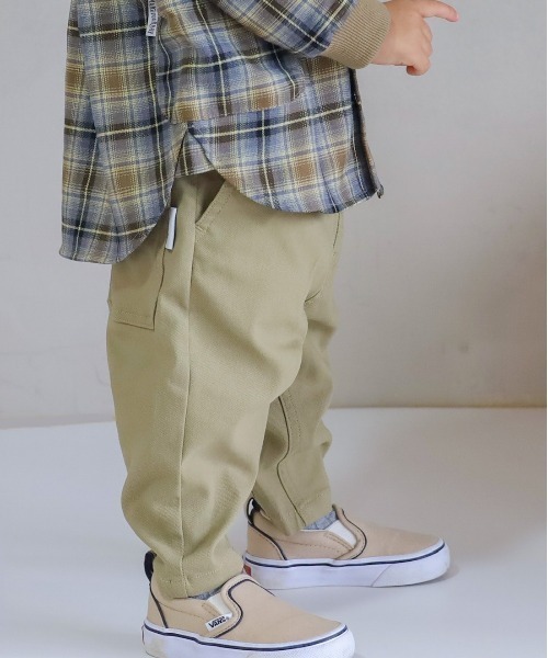 MAKE YOUR DAY(メイクユアデイ)の「スーパーストレッチテーパードパンツ■80~140cm(その他パンツ・キッズ・チャコールグレー/ブラック/ベージュ/カーキ・90/100/110/120/80/130/140)」の4枚目の写真