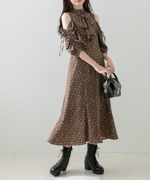 OLIVE des OLIVE（オリーブデオリーブ）の「肩開きリボン
